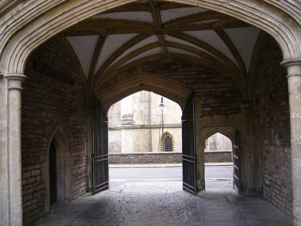 Vicars' hall and gateway