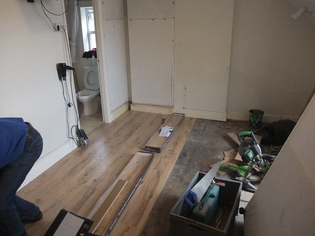 Laminate installation