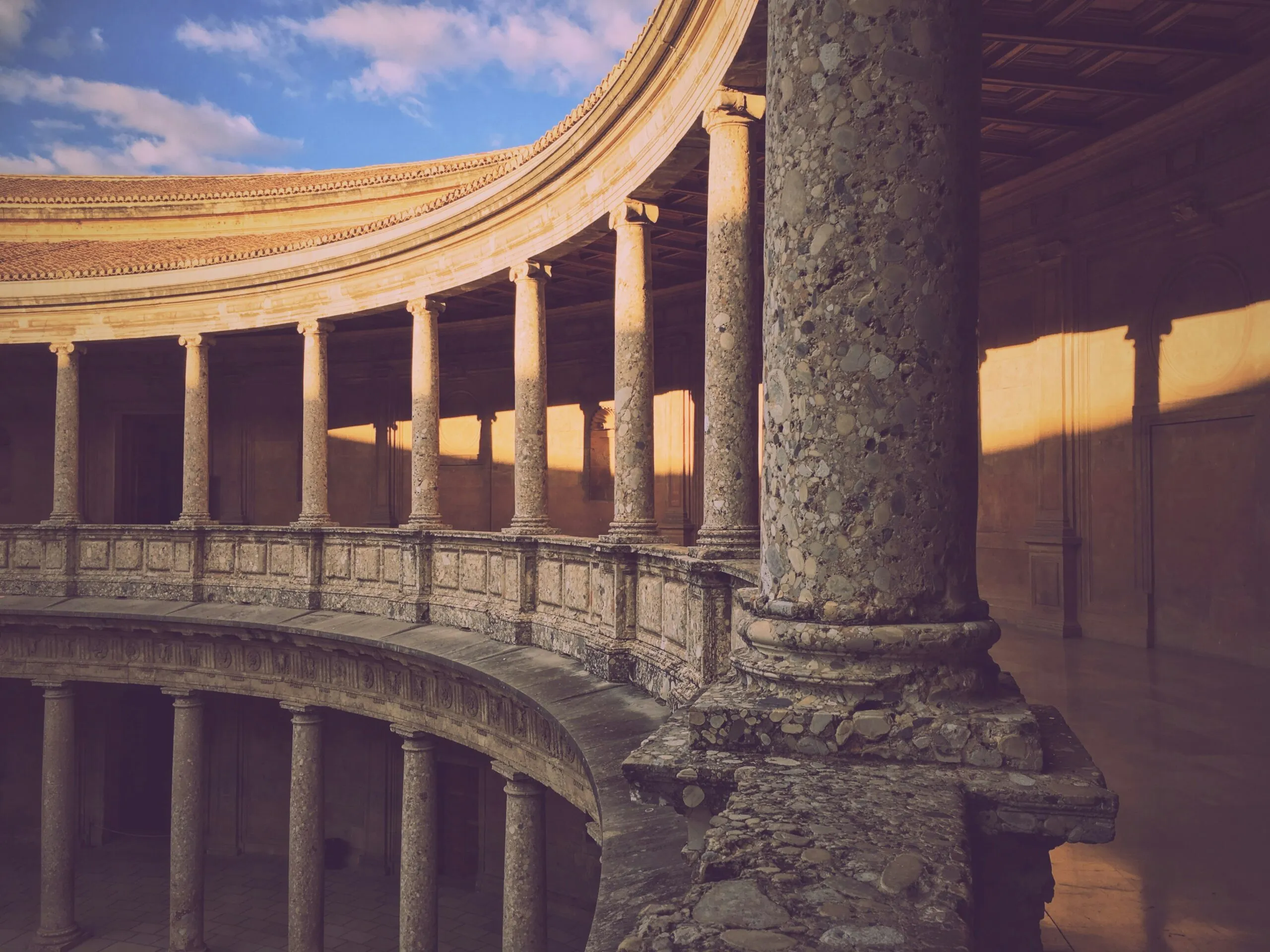 a building with pillars