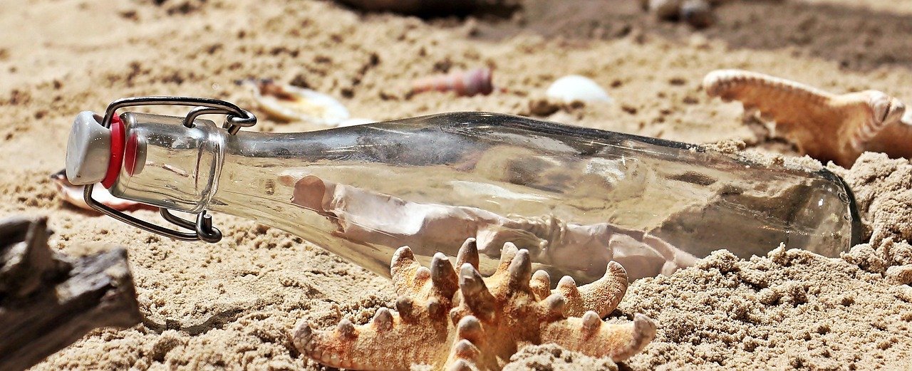 bottle, nature, message, beach, message in a bottle, sand, glass bottle, starfish, flotsam, coast, seashore