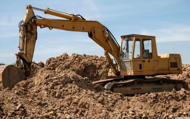 Geopolimery w budownictwie – czy cement z popiołów lotnych to przyszłość ekologicznych fundamentów?