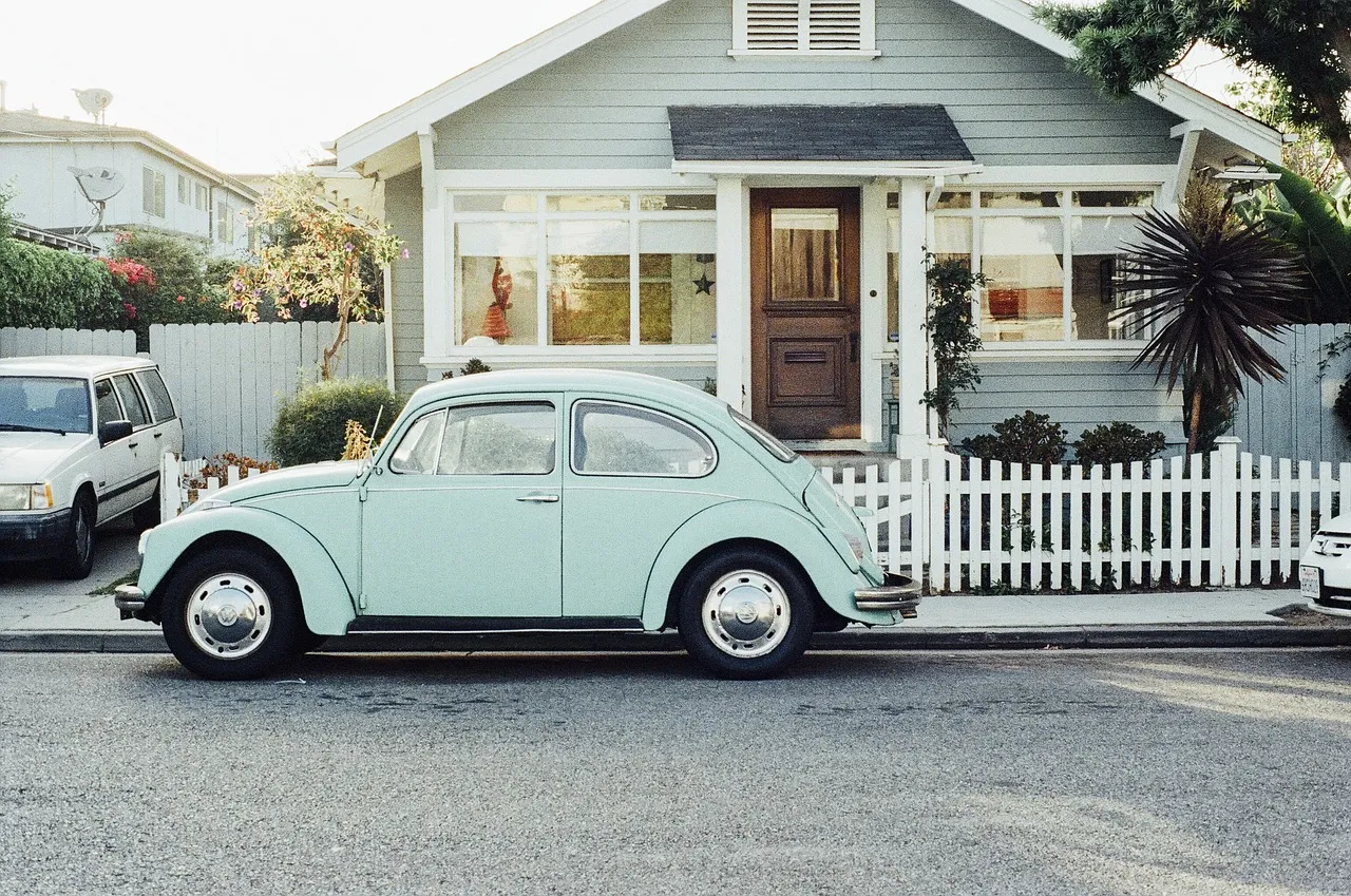 vw beetle, volkswagen, classic car, car, vintage, oldtimer, vehicle, automobile, old, auto, classic, car wallpapers, transport, transportation, drive, house, street