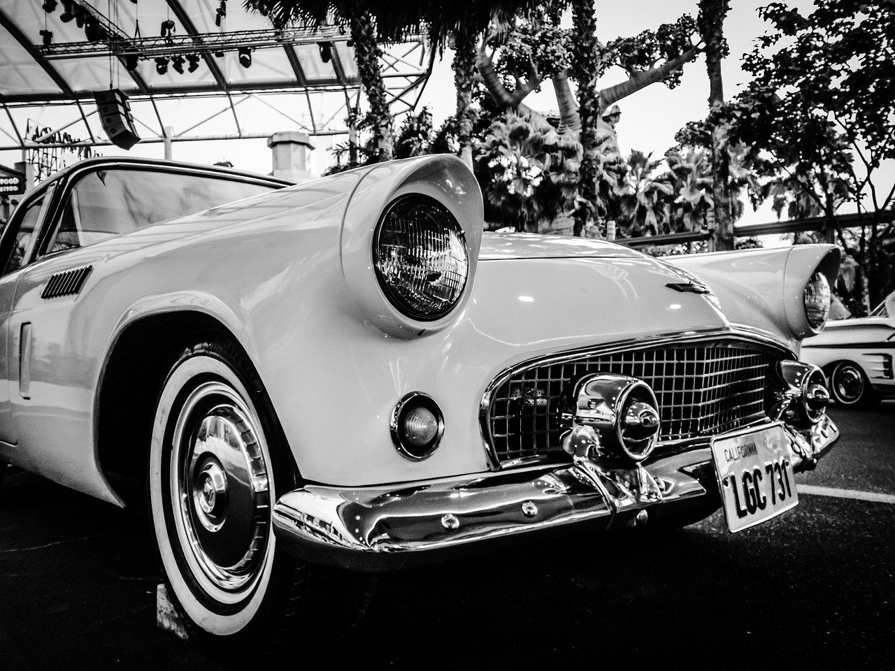 classic car, automobile, car, retro, classic, vintage, transportation, vehicle, transport, style, nostalgia, oldtimer, singapore, universal studios, black and white, car wallpapers, monochrome